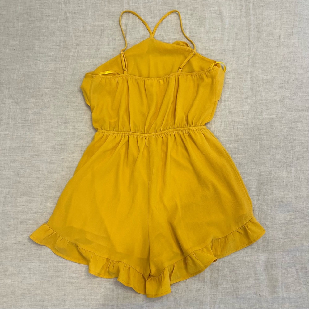Monteau Yellow Ruffled Romper - Picture 3 of 3